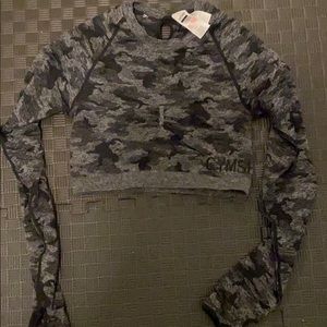 GymShark Camo Crop Long Sleeve (L)